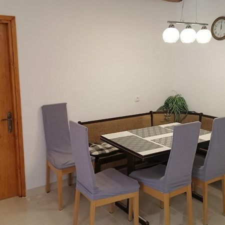 Apartment Dinka Kornic Bagian luar foto