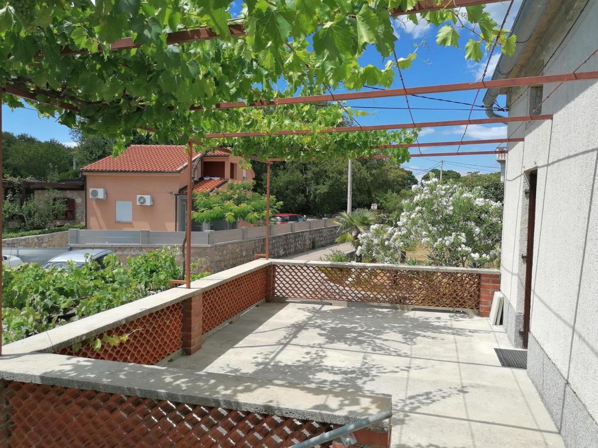 Apartment Dinka Kornic Bagian luar foto